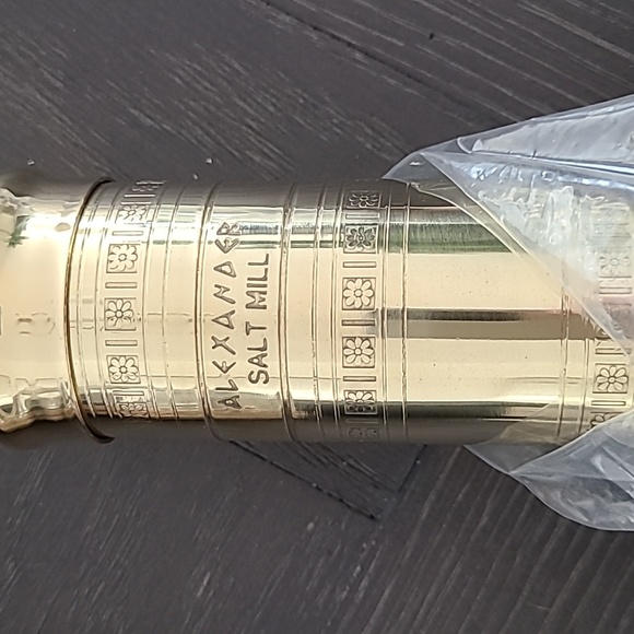 McGee & Co European 8" Brass Salt Mill - Picture 4 of 4